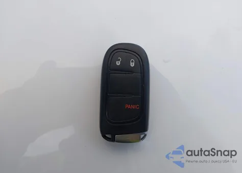 2019 Jeep Cherokee Latitude Plus 4X4 z USA, uszkodzony, nr VIN 1C4PJMLB5KD257599